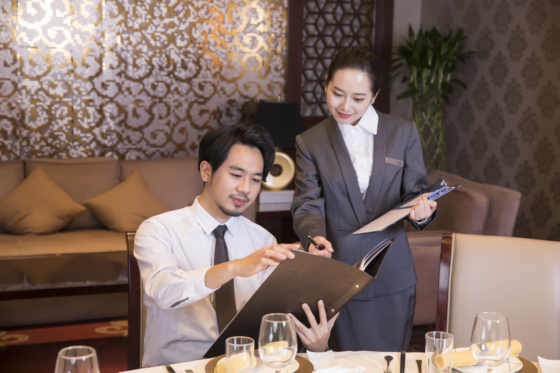 商務(wù)宴請點菜指南 賓主盡歡的藝術(shù)